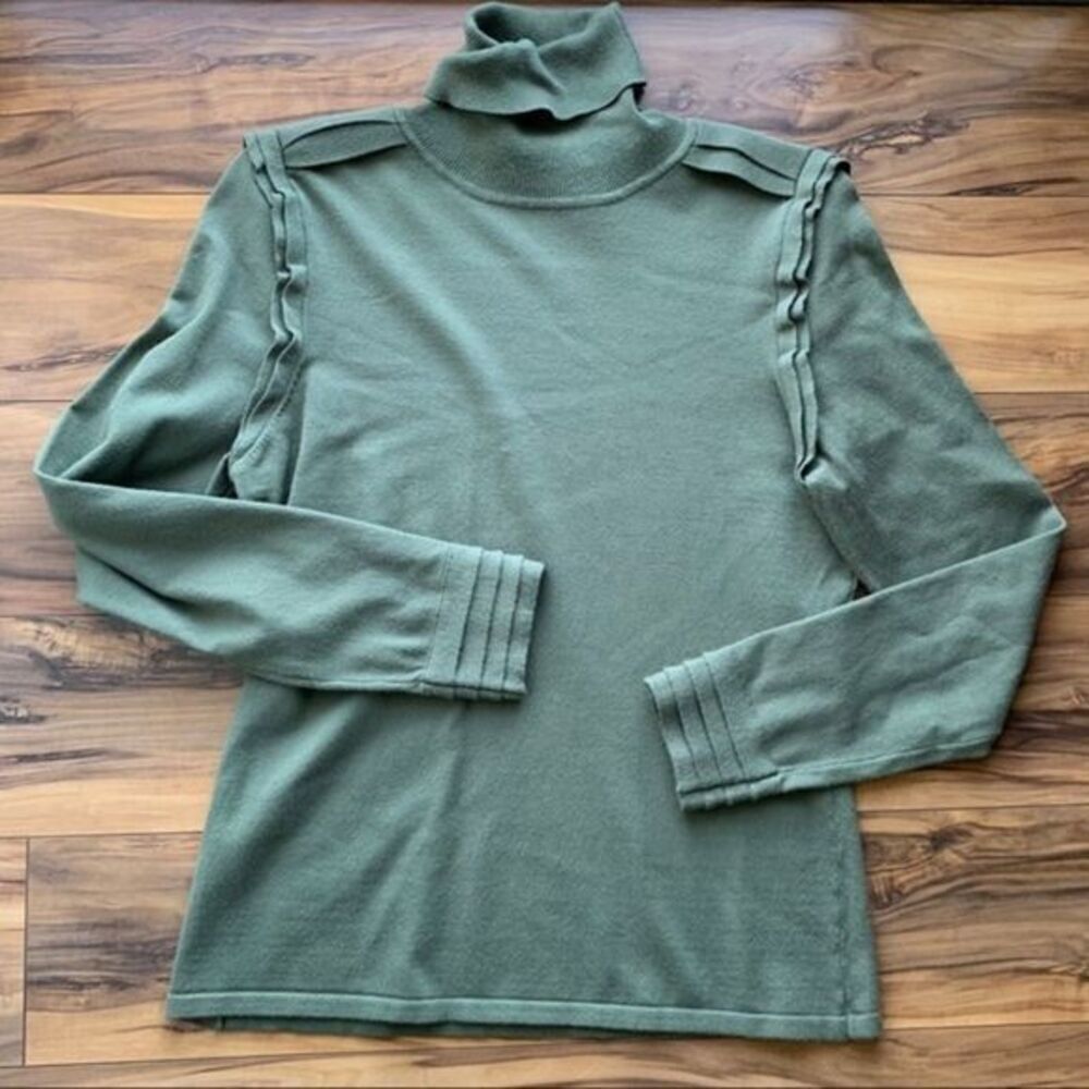 Etcetera sage green turtle neck sweater S